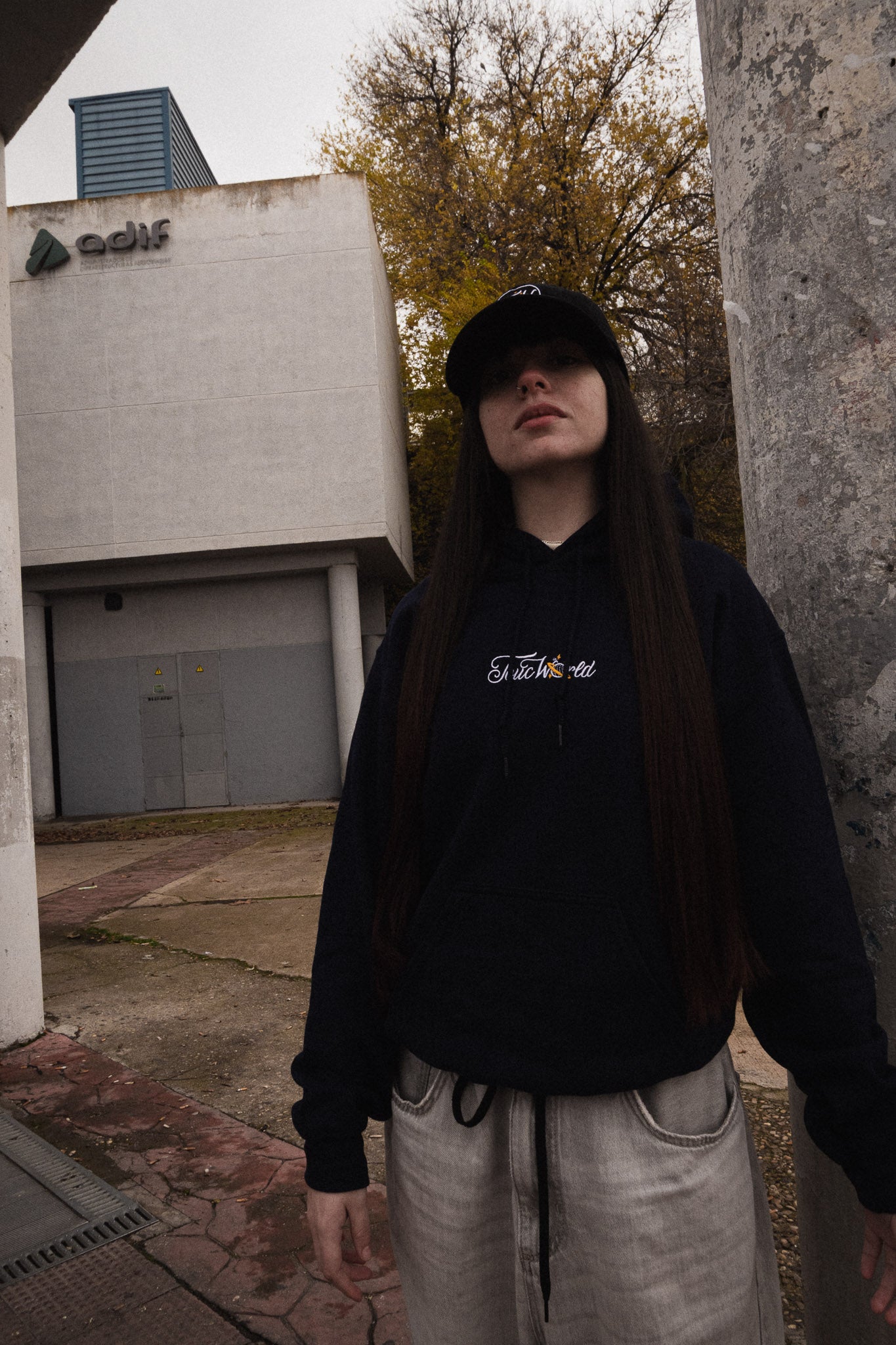 Toucworld® Essential Hoodie – Navy Edition | Designed to Stand Out